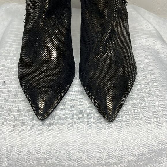 🌸 Women’s Gold and Black Booty Size 8 - Picture 3 of 5